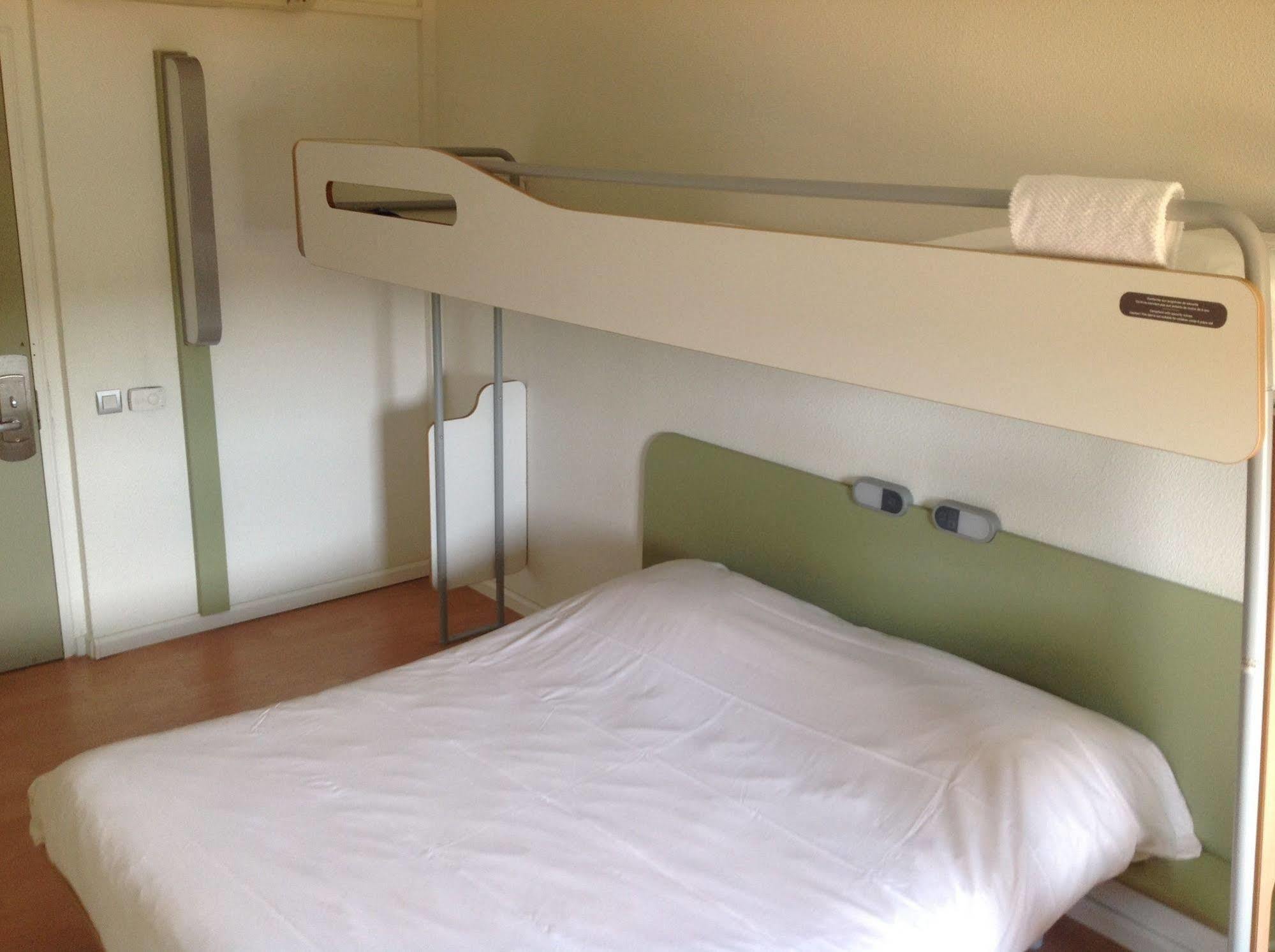 ibis budget Orgeval Eksteriør billede